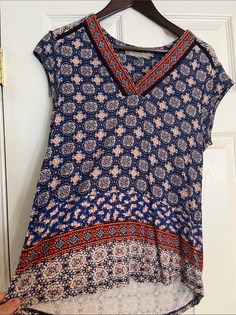 Daniel Rainn Navy & Red Medallion V-Neck Blouse